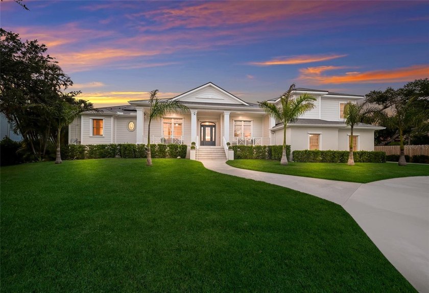 Tucked away at the end of a quiet road on a breathtakingly - Beach Home for sale in Nokomis, Florida on Beachhouse.com