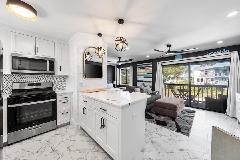 RENTAL MACHINE! This stunning studio condo is a proven producer - Beach Condo for sale in Panama City Beach, Florida on Beachhouse.com