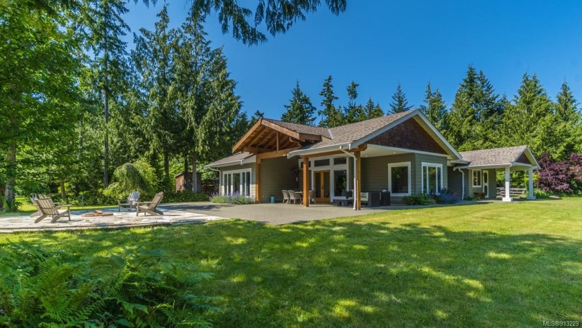 A once in a lifetime opportunity. Deemed 'one of the most - Beach Home for sale in Qualicum Beach,  on Beachhouse.com