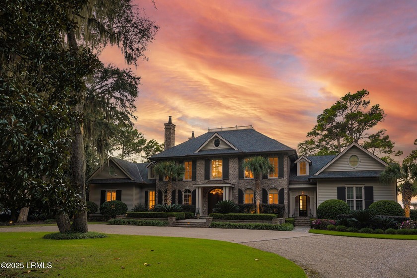 Absolutely stunning Spanish Wells deep waterfront estate - Beach Home for sale in Hilton Head Island, South Carolina on Beachhouse.com