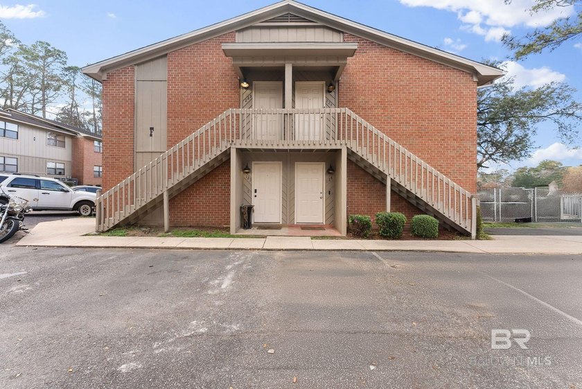 Welcome to easy, low-maintenance living in this charming - Beach Condo for sale in Daphne, Alabama on Beachhouse.com