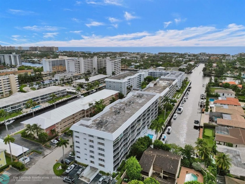One of the best values in East Fort Lauderdale. Massive 2 - Beach Condo for sale in Fort Lauderdale, Florida on Beachhouse.com
