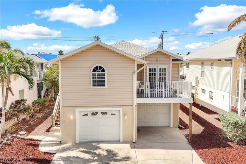 Welcome to 295 Mango Street. Located at the north end of the - Beach Home for sale in Fort Myers Beach, Florida on Beachhouse.com