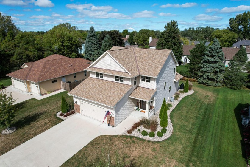 Welcome to your dream home! This immaculate 3-bedroom, 2 - Beach Home for sale in Racine, Wisconsin on Beachhouse.com