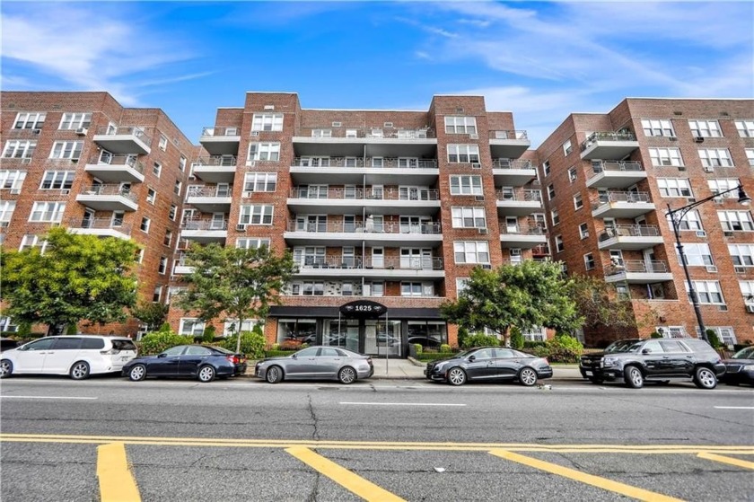 *OPEN HOUSES ARE BY APPOINTMENT* Welcome to The Viking on Emmons - Beach Other for sale in Brooklyn, New York on Beachhouse.com