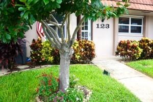 5775 Fernley Drive W123 - Beach Apartment for sale in West Palm Beach, Florida on Beachhouse.com