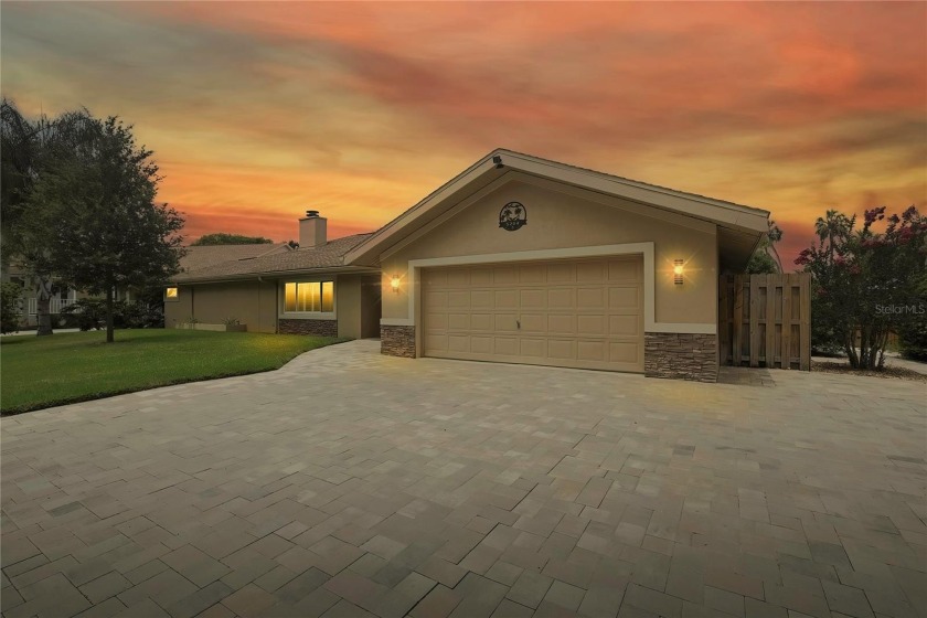 Under contract-accepting backup offers. Experience unbeatable - Beach Home for sale in Homosassa, Florida on Beachhouse.com