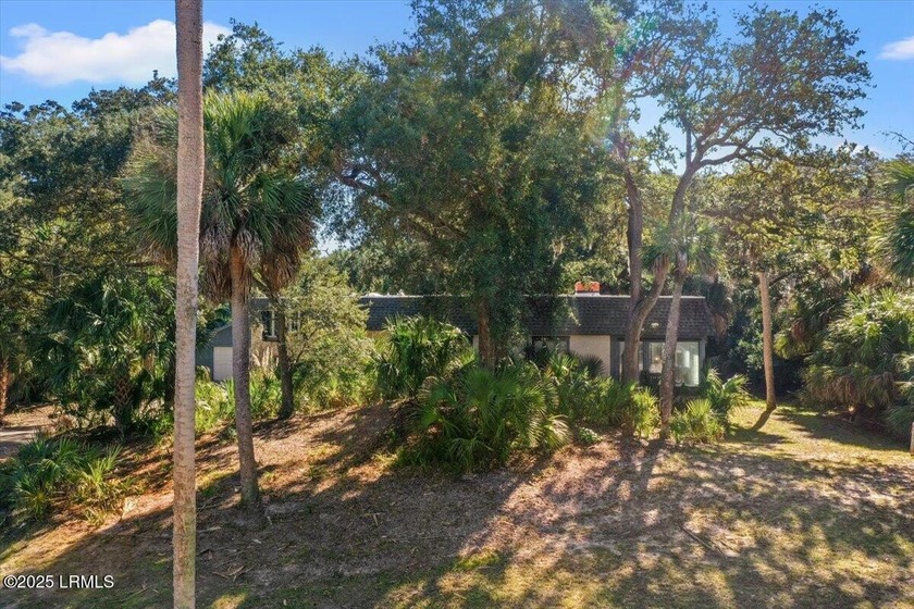 Seller-adjusted pricing plus a $10,000 buyer credit with an - Beach Home for sale in Fripp Island, South Carolina on Beachhouse.com