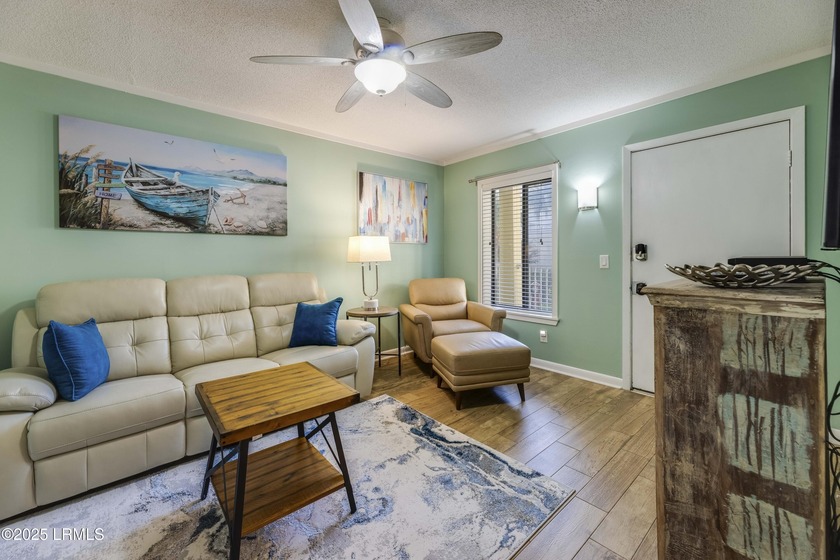Vacation time awaits! Beautifully updated 2BD/2BA villa in a - Beach Condo for sale in Hilton Head Island, South Carolina on Beachhouse.com