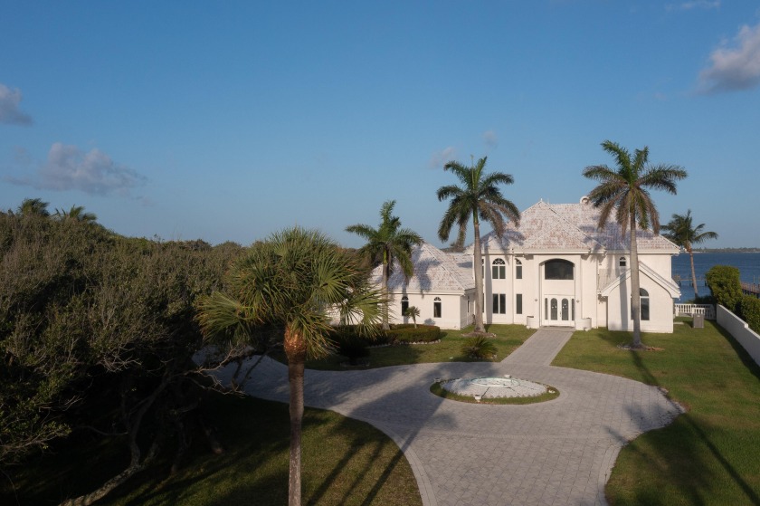 The Sanctuary Estate is situated on over 2.78 acres of beautiful - Beach Home for sale in Stuart, Florida on Beachhouse.com