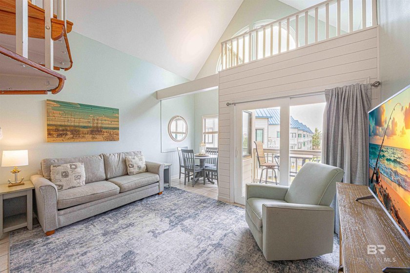 Welcome to your cozy beachfront loft retreat with beautiful - Beach Home for sale in Gulf Shores, Alabama on Beachhouse.com