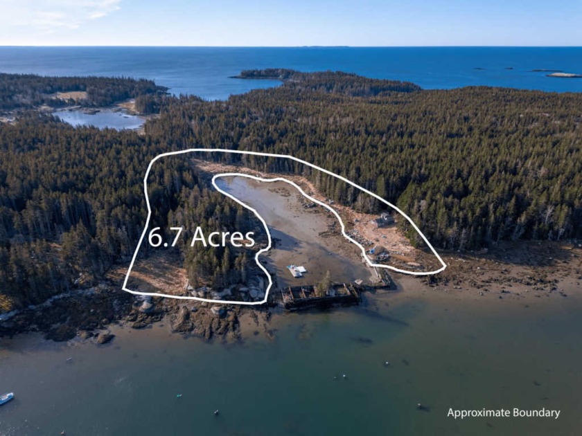 Here is your opportunity to own on Greens Island off the coast - Beach Lot for sale in Vinalhaven, Maine on Beachhouse.com