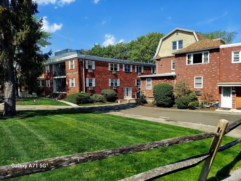 Charming Condo in Prime Location! Tucked away in a small - Beach Condo for sale in Stamford, Connecticut on Beachhouse.com