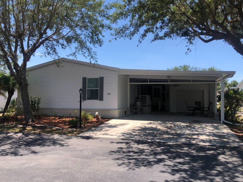 Beautiful 2003 Palm Harbor doublewide manufactured home in the - Beach Home for sale in North Port, Florida on Beachhouse.com