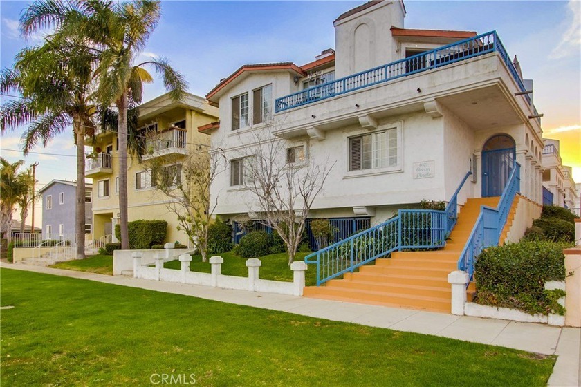 Stunning Ocean-View Condo in Prime Pt. Fermin Location - Beach Condo for sale in San Pedro, California on Beachhouse.com