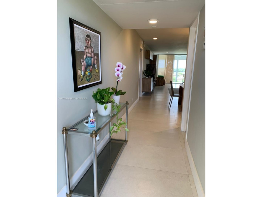 Beautifully and Completely fully furnished Remodeled Condo! This - Beach Condo for sale in Pompano Beach, Florida on Beachhouse.com