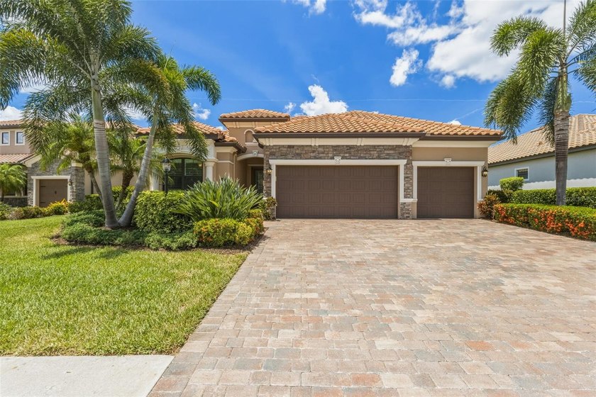 Why wait for the uncertainty and delays of new construction when - Beach Home for sale in Bradenton, Florida on Beachhouse.com