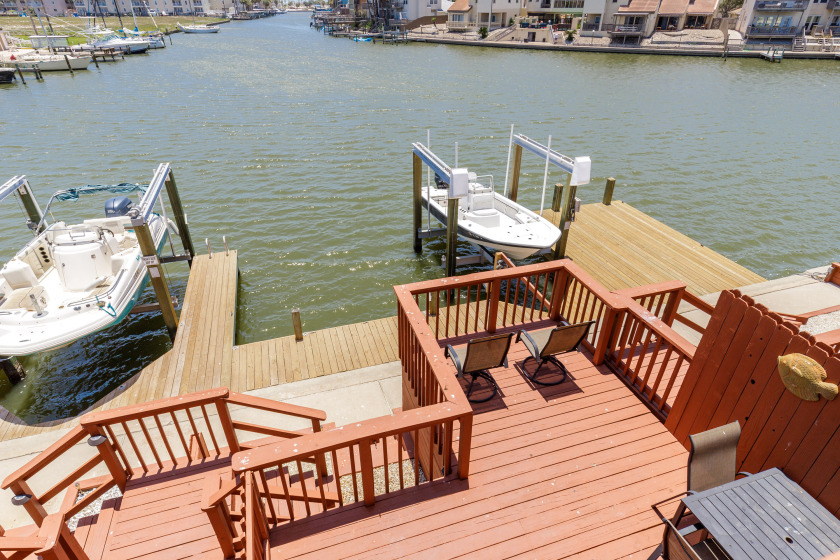 Private Balcony, Beautiful Canal Views, Perfect for Night - Beach Vacation Rentals in Corpus Christi, Texas on Beachhouse.com