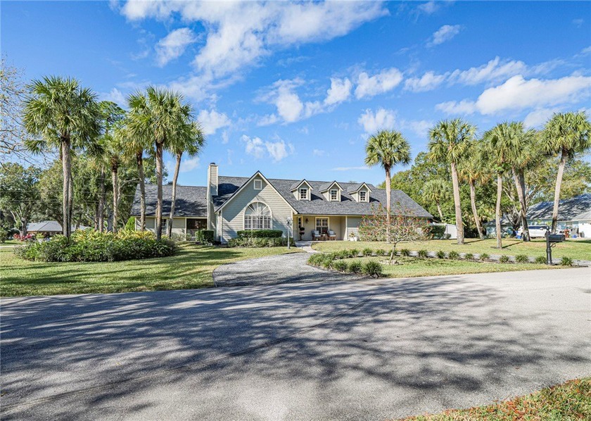 Located in the beautiful neighborhood of Wood Hollow, this pool - Beach Home for sale in Vero Beach, Florida on Beachhouse.com