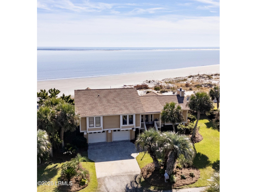 Pristine oceanfront home on prestigious Marlin Drive, with - Beach Home for sale in Fripp Island, South Carolina on Beachhouse.com