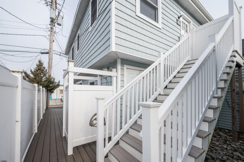 GREAT INVESTMENT PROPERTY! This beauty is centrally located in - Beach Townhome/Townhouse for sale in Brigantine, New Jersey on Beachhouse.com