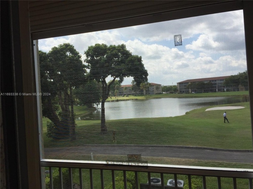 Unique opportunity at desirable Century Village. Remodeled unit - Beach Condo for sale in Pembroke Pines, Florida on Beachhouse.com