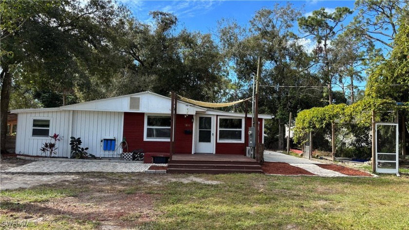 Your Florida Homestead awaits! Spacious 3BR 2BA split-bedroom - Beach Home for sale in North Fort Myers, Florida on Beachhouse.com