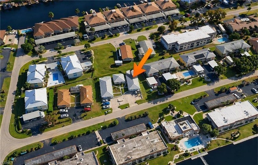 Excellent opportunity to acquire a well maintained 5 unit - Beach Townhome/Townhouse for sale in Cape Coral, Florida on Beachhouse.com