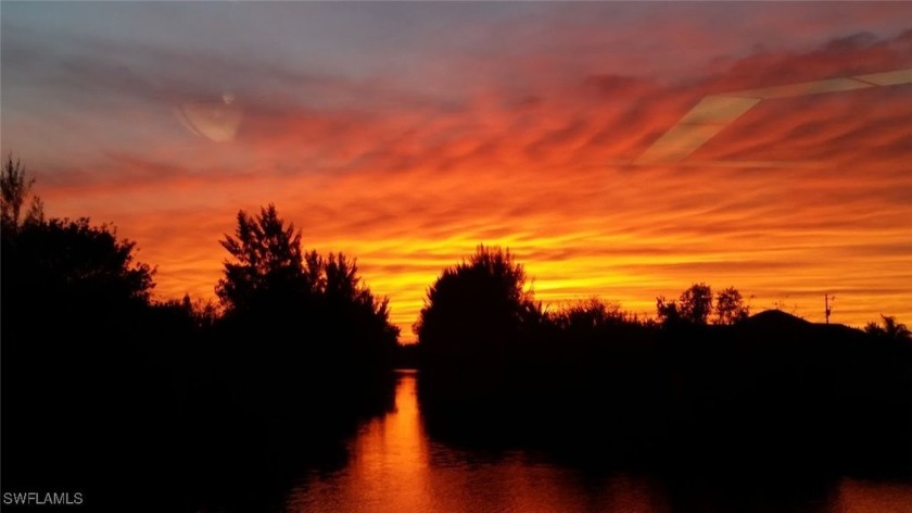 Do you love sunsets?,then does this home tick that box, west - Beach Home for sale in Cape Coral, Florida on Beachhouse.com