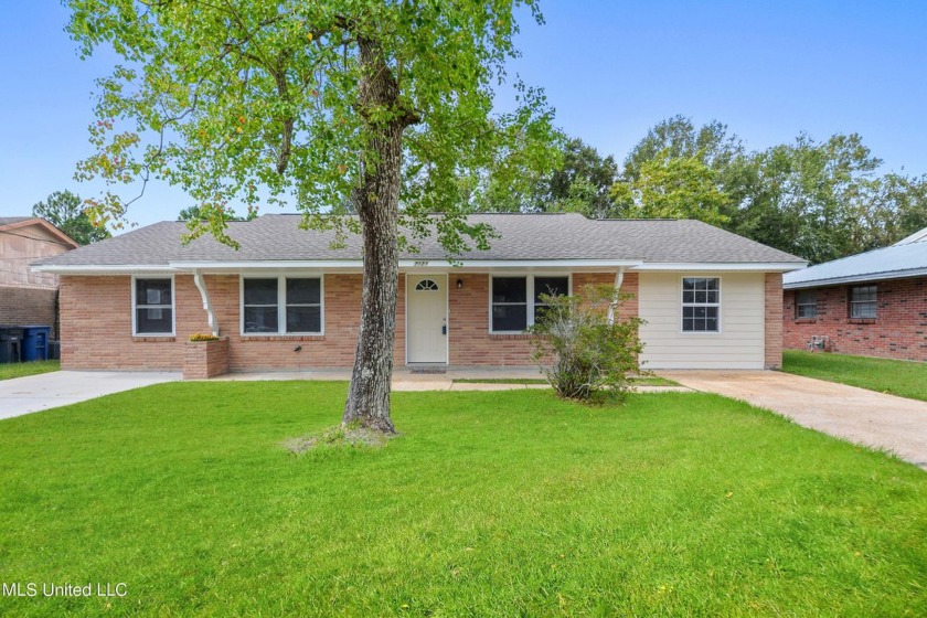 Charming, Recently Renovated 4-Bedroom, 1-Bathroom Home in - Beach Home for sale in Biloxi, Mississippi on Beachhouse.com