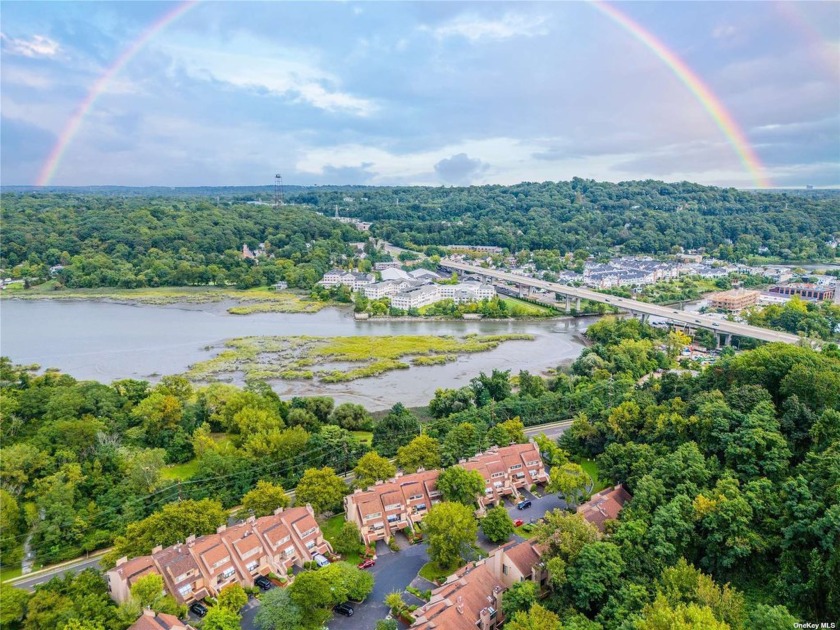 Bright and spacious townhouse in the prestigious village of - Beach Home for sale in Port Washington, New York on Beachhouse.com