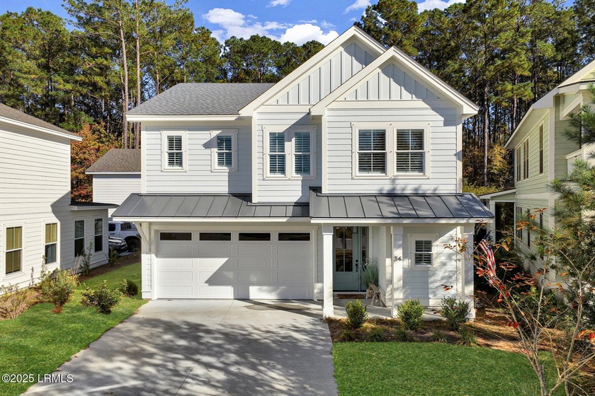 2 years old & situated on a private preserve-view homesite in - Beach Home for sale in Bluffton, South Carolina on Beachhouse.com