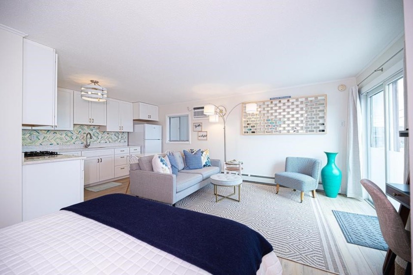 This well-maintained studio condo is ideally situated just - Beach Condo for sale in Hampton, New Hampshire on Beachhouse.com