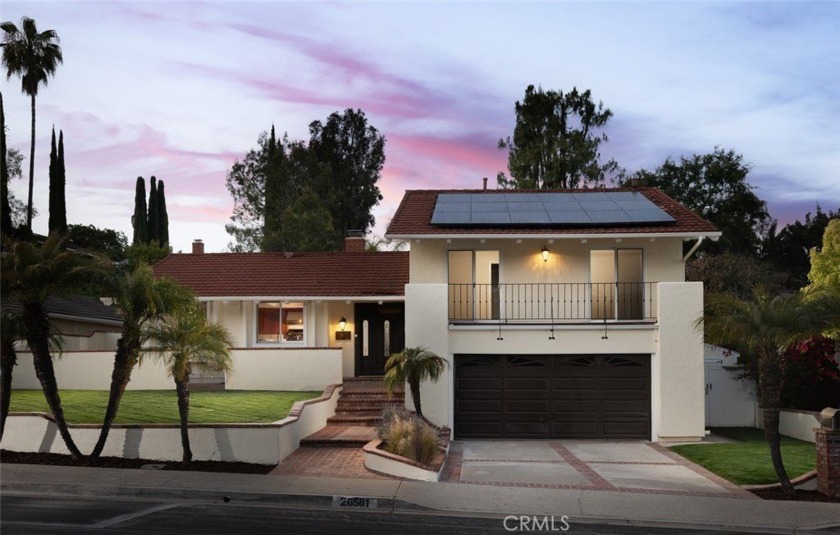 SPACIOUS FAMILY HOME | FLEXIBLE FLOORPLAN | LARGE BACKYARD WITH - Beach Home for sale in Mission Viejo, California on Beachhouse.com