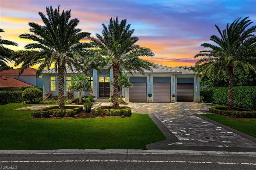 Situated in the prestigious Park Shore community, 4651 Crayton - Beach Home for sale in Naples, Florida on Beachhouse.com