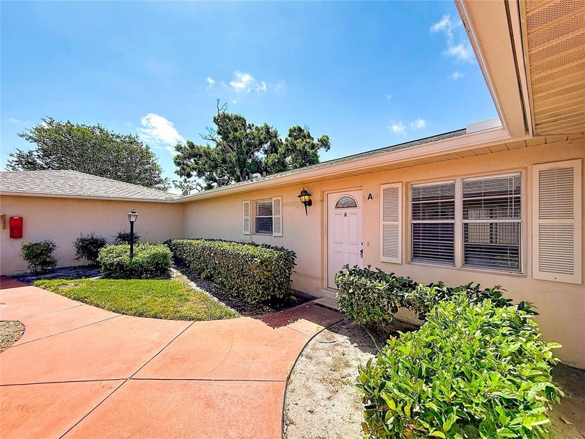 One or more photo(s) has been virtually staged. Welcome to - Beach Condo for sale in St. Petersburg, Florida on Beachhouse.com