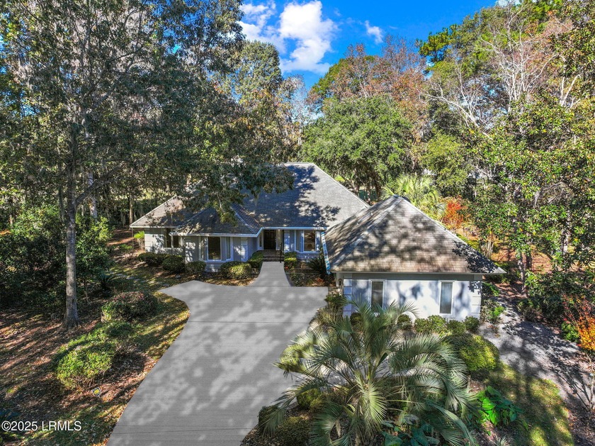 Nestled on a large, peaceful homesite in Rose Hill, this - Beach Home for sale in Bluffton, South Carolina on Beachhouse.com