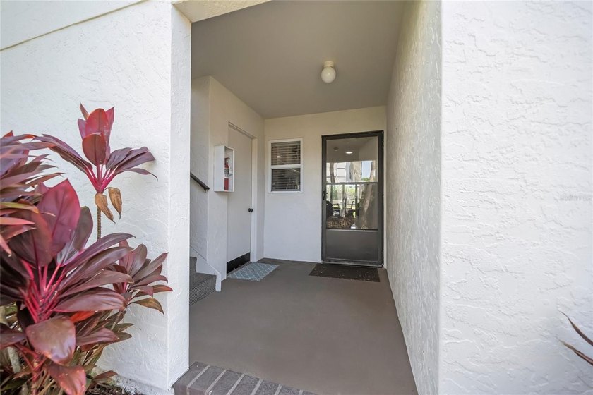 Welcome to White Sands. Whether you're searching for a - Beach Condo for sale in Sarasota, Florida on Beachhouse.com