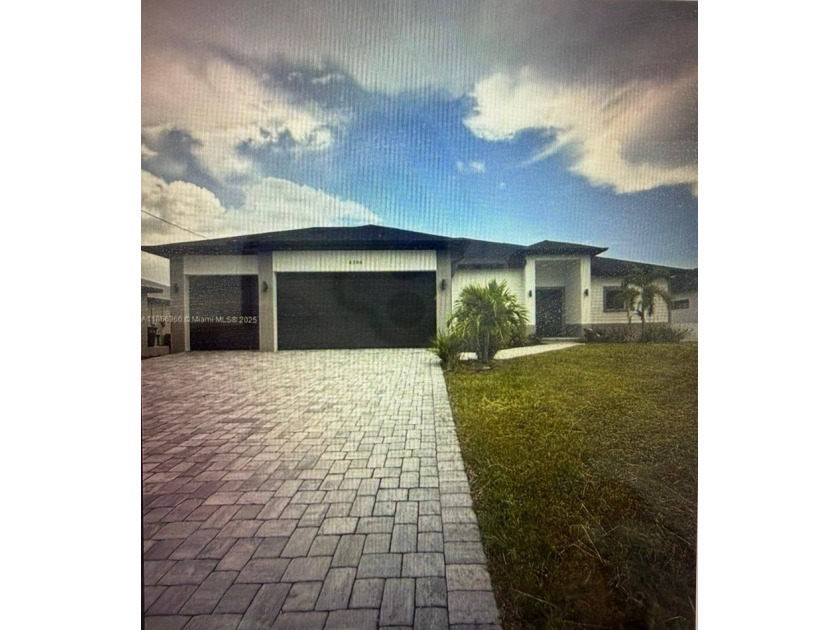Brand new construction in Lehigh Acres! This modern home offers - Beach Condo for sale in Lehigh Acres, Florida on Beachhouse.com
