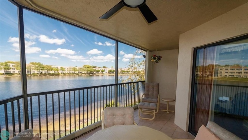 Well maintained 2 bed, 2 bath,+ den/family rm in Kings Point - Beach Condo for sale in Fort Lauderdale, Florida on Beachhouse.com
