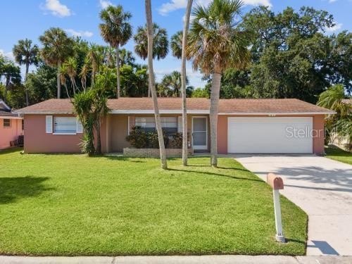 Priced to sell Within a Private Beach and Private Park COMMUNITY - Beach Home for sale in New Port Richey, Florida on Beachhouse.com