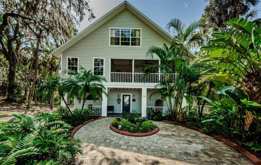 BACK ON THE MARKET, NOW IS YOUR CHANCE! Imagine owning almost - Beach Home for sale in Port Richey, Florida on Beachhouse.com