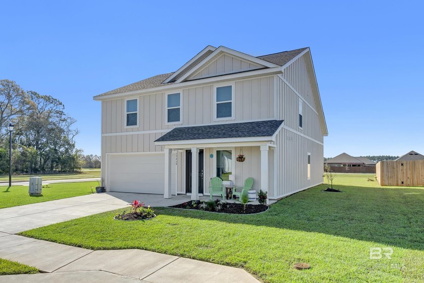 Better than new! This Littleton floorplan has only been lived in - Beach Home for sale in Foley, Alabama on Beachhouse.com