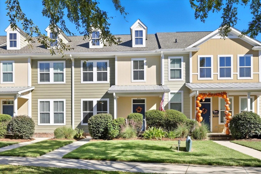 Beautifully maintained townhome located in the desirable - Beach Townhome/Townhouse for sale in Tallahassee, Florida on Beachhouse.com