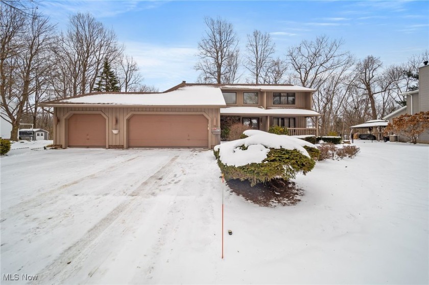 You will not want to miss this amazing home with a great layout - Beach Home for sale in Mentor, Ohio on Beachhouse.com