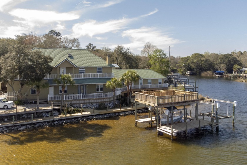 Amazing 5BR/5BA 4,575sq.ft. Waterfront Home in Niceville! With - Beach Home for sale in Niceville, Florida on Beachhouse.com