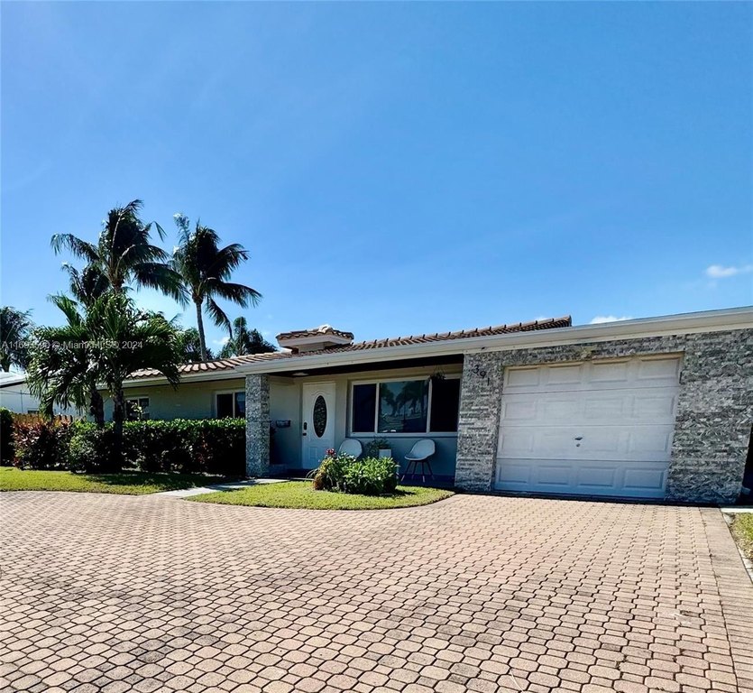 Welcome to this beautifully 3-bedroom, 2-bathroom waterfront - Beach Home for sale in Pompano Beach, Florida on Beachhouse.com