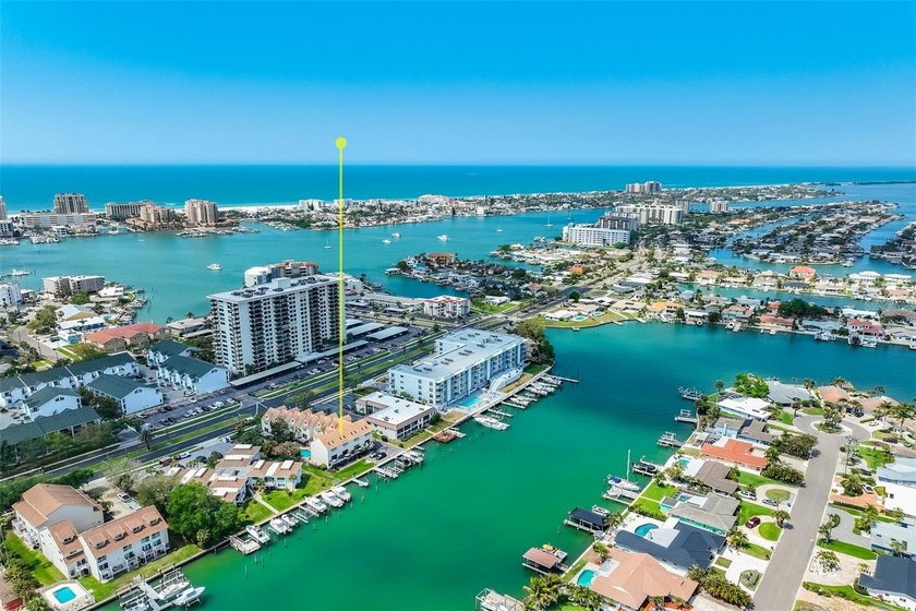 Coastal updated townhouse with deep-water boating in the lovely - Beach Townhome/Townhouse for sale in Clearwater Beach, Florida on Beachhouse.com