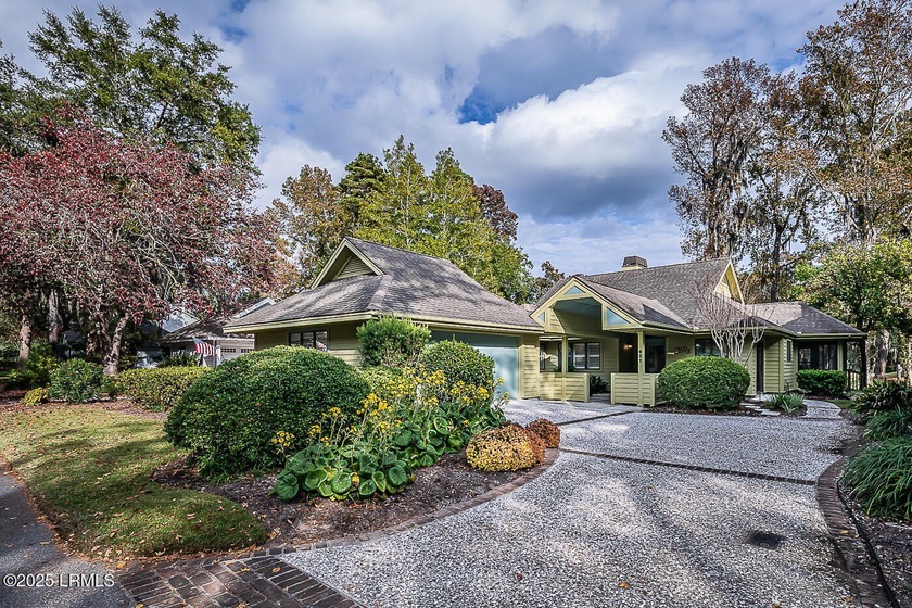 Must see home on a beautiful golf course lot! This 3 bedroom, 2 - Beach Home for sale in Saint Helena Island, South Carolina on Beachhouse.com