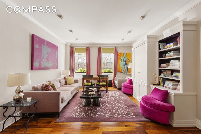 "TIMELESS TREE-LINE MAISONETTE w/LOBBY HEIGHT CEILINGS - Beach Condo for sale in New York, New York on Beachhouse.com
